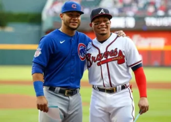 Los hermanos Contreras arrasan en julio y lideran el bateo en las Grandes Ligas