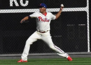 Ranger Suárez vuelve a brillar en el montículo ante los Nacionales de Washington.