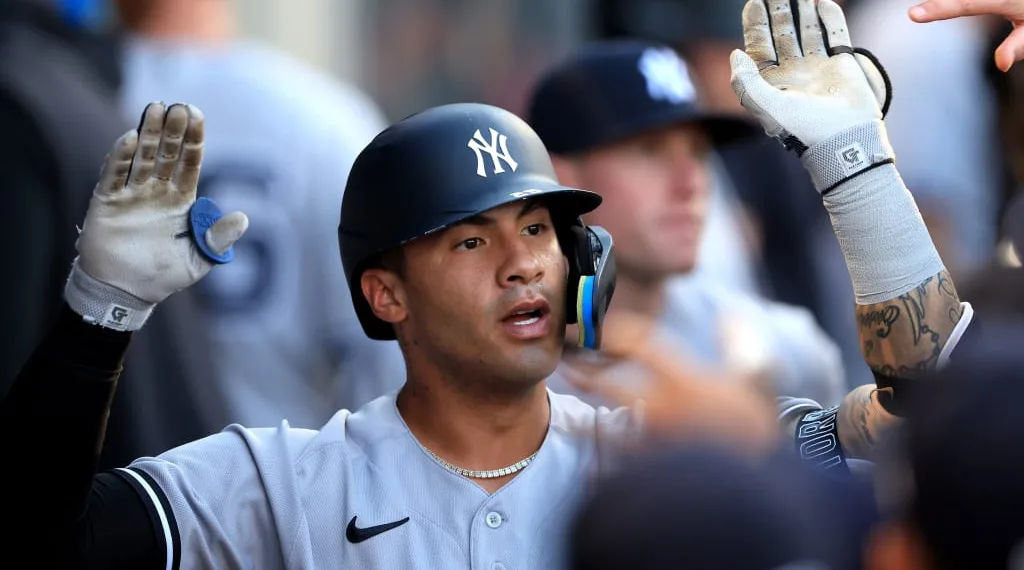 Gleyber Torres brilla al frente de los Yankees durante agosto