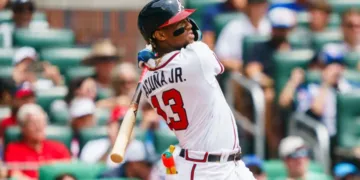 Ronald Acuña Jr.: Un Festín de Hits, Jonrón y Dominio en el Diamante