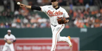 Jóvenes latinos que han dejado una huella en la temporada 2023 de la MLB.