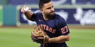 José Altuve Deja a Todos Asombrados con un 2×1 Histórico en una Noche Mágica en Boston